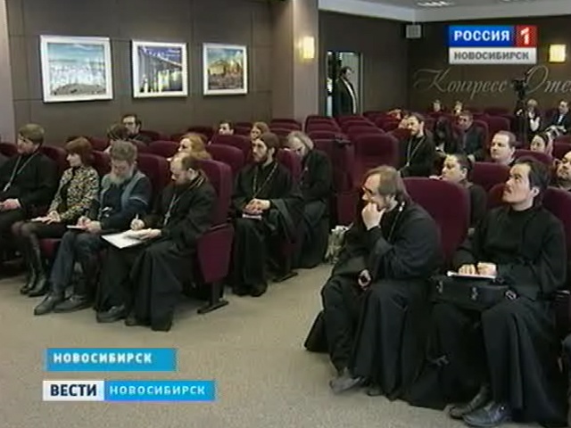 Московские и региональные священнослужители обсудили тему информационной политики церкви